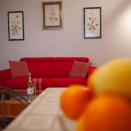 וילה Laura בלסטראטה