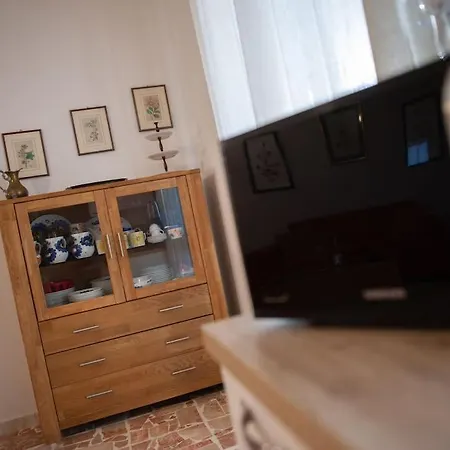 וילה Laura בלסטראטה